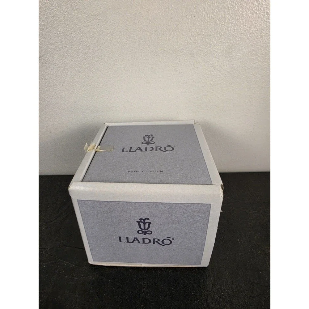 Lladro Figurine: 7613 Spring Bell (1991)